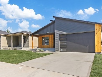 3335 S Morrill Ln, Spokane, WA 99223 - photo 3