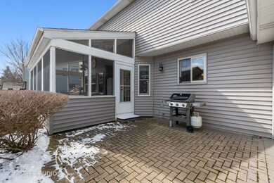 2524 Leach Dr, Naperville, IL 60564 - photo 4