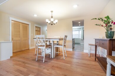 636 Chickering Rd, North Andover, MA 01845 - photo 5