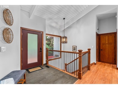 17867 Sundown Ct, Lake Oswego, OR 97034 - photo 4