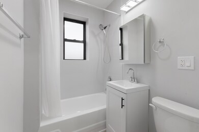 1634 W Howard St unit 202, Chicago, IL 60626 - photo 7