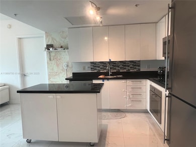 Mint at Riverfront unit 3803, Miami, FL 33130 - photo 5