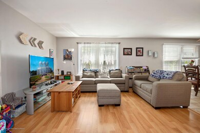 1 Evergreen Dr, Marlboro, NJ 07746 - photo 4