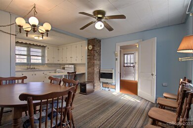 420 Jackson Loop Rd, Flat Rock, NC 28731 - photo 4