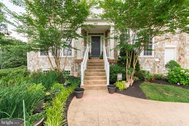 8801 Scott St, Springfield, VA 22153 - photo 3