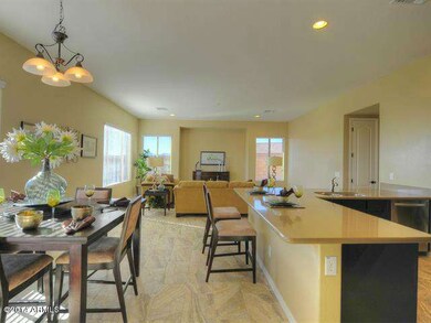 005_Kitchen - Living