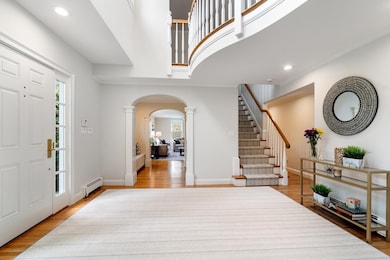 4 Pond Brook Cir, Weston, MA 02493 - photo 2