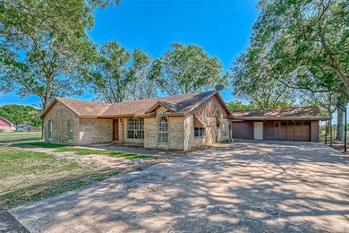 6634 Mildred Rd, Needville, TX 77461 - photo 2