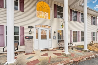 255 Knoll Rd, Lake Hiawatha, NJ 07034 - photo 4