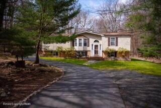 109 Robin Ln, Dingmans Ferry, PA 18328 - photo 3