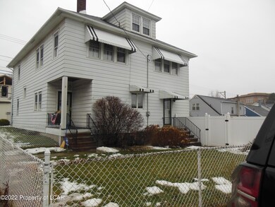 1034 Scott St, Wilkes Barre, PA 18705 - photo 2