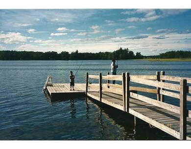 Waterfront/Dock/Pier. Summer living!