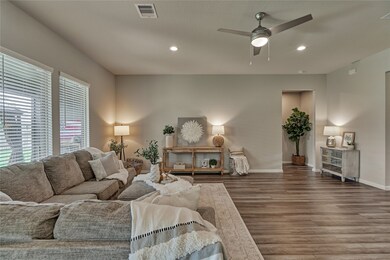 31311 Raleigh Creek Dr, Tomball, TX 77375 - photo 7