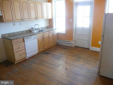146 N Potomac St, Hagerstown, MD 21740 - photo 3