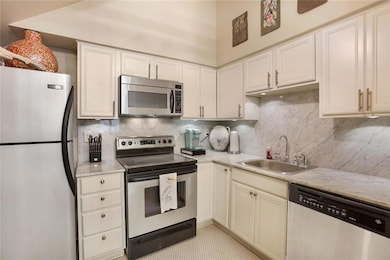 1113 Second St unit A, New Orleans, LA 70130 - photo 7