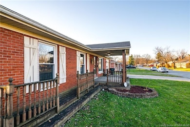 27 Brookview Dr, New Albany, IN 47150 - photo 4