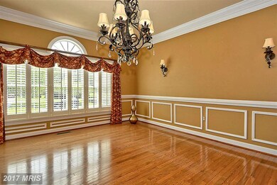 19389 Emerald Park Dr, Leesburg, VA 20175 - photo 5