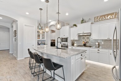 1086 W Whistling Thorn Ave, San Tan Valley, AZ 85140 - photo 2