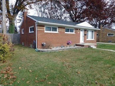 21201 Gordon Rd, Saint Clair Shores, MI 48081 - photo 4