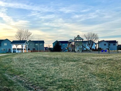 906 Snowbird Dr, Red Wing, MN 55066 - photo 5