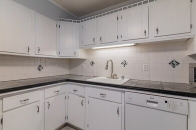 Tall Oaks Village unit 707, South Weymouth, MA 02190 - photo 4