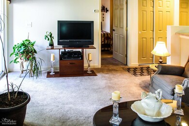 03A Sitting Room (10)