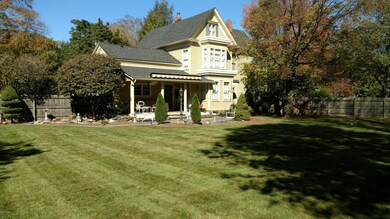 114 W Ann St, Milford, PA 18337 - photo 2