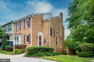 10246 Arizona Cir, Bethesda, MD 20817 - photo 2