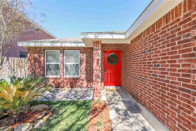 618 Ovenbird Thicket Dr, Laredo, TX 78045 - photo 2