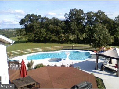 4926 Abbey Rd, Coplay, PA 18037 - photo 6