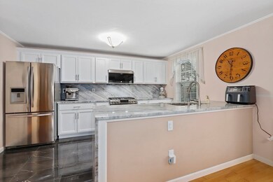 13 17th St, Lowell, MA 01850 - photo 6