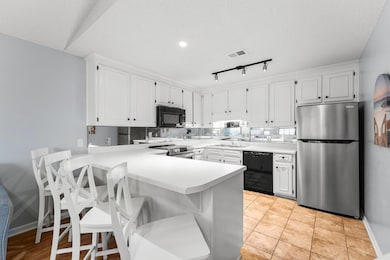 9-web-or-mls-17462-front-beach-rd-73-d