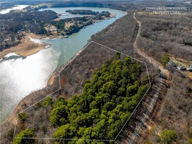 13172 Pleasure Heights Rd, Lowell, AR 72745 - photo 2