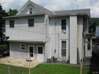 312 W Broad St, Tamaqua, PA 18252 - photo 2