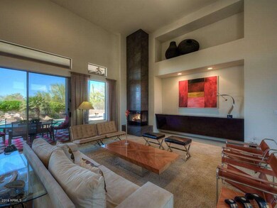 005_Living Room