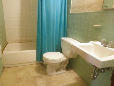 172 Keddy St, Springfield, MA 01109 - photo 6