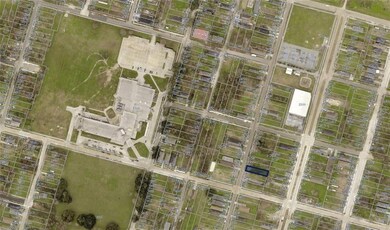 2409 Flood St, New Orleans, LA 70117 - photo 3