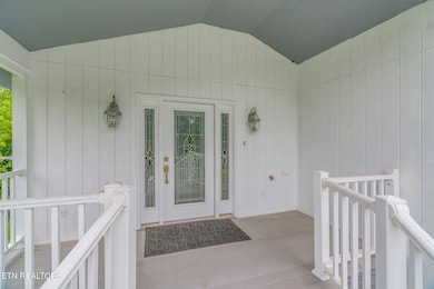 7-web-or-mls-363 Staghorn Lane-43