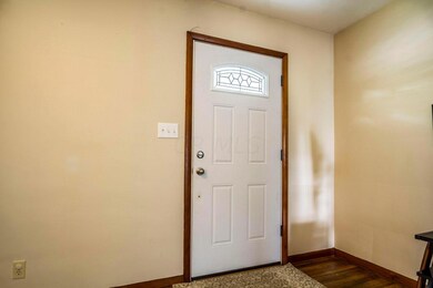 814 Elaine Rd, Columbus, OH 43213 - photo 5