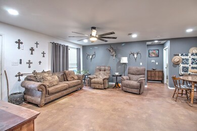 120 Hickory Creek Dr, Sadler, TX 76264 - photo 6