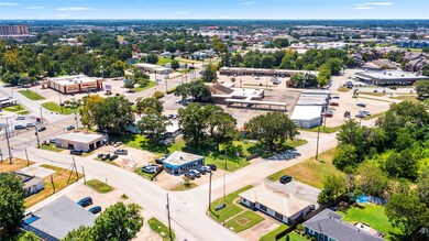 200 Baker Dr, Tomball, TX 77375 - photo 7