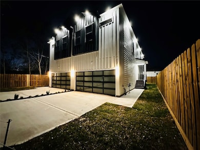 610 E 41st St unit A  B, Houston, TX 77022 - photo 2