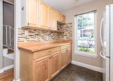 1905 Windsor Dr, Framingham, MA 01701 - photo 4