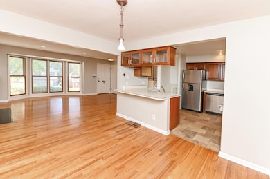 1142 Cryer Ave, Cincinnati, OH 45208 - photo 6