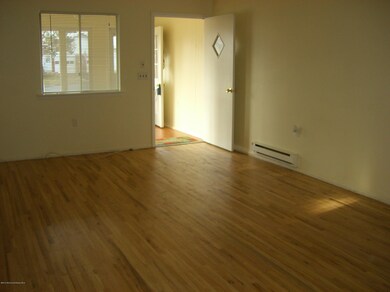 201-B Aster Place - Living Rm
