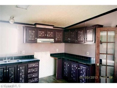 1447 Cloverfield Rd, Asheboro, NC 27205 - photo 3