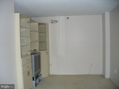 3310 Leisure World Blvd N unit 630, Silver Spring, MD 20906 - photo 6