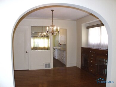 Formal dining room