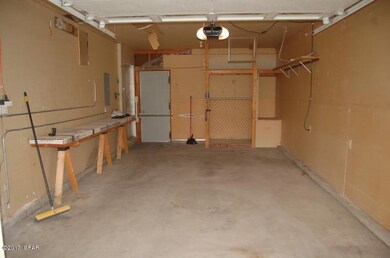Attached 1 Car Garage
