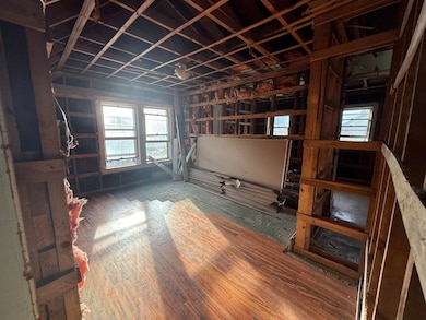 828 Old Bramwell Rd, Bluefield, WV 24701 - photo 7